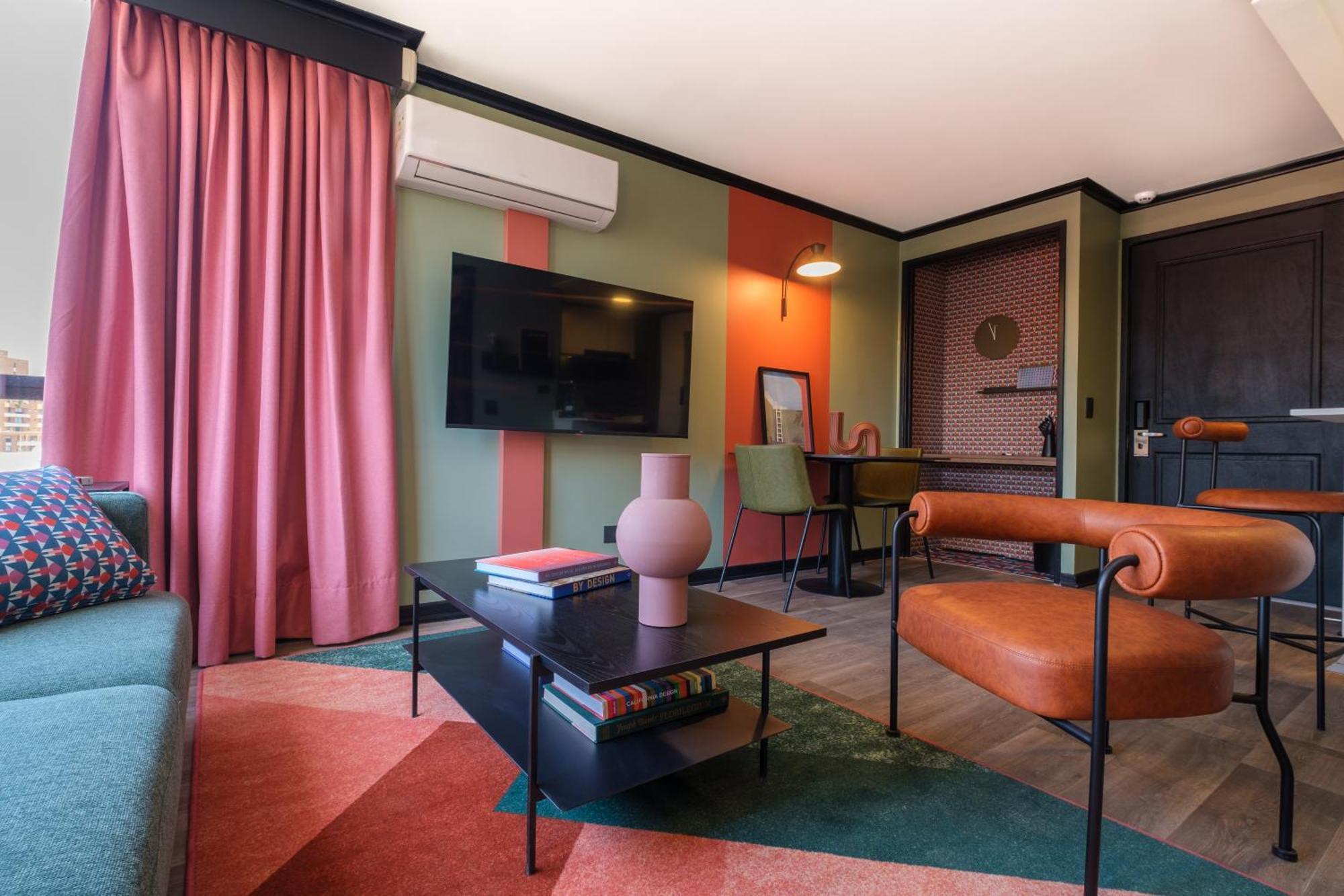 Apt Serviced Apartments Сантьяго Экстерьер фото
