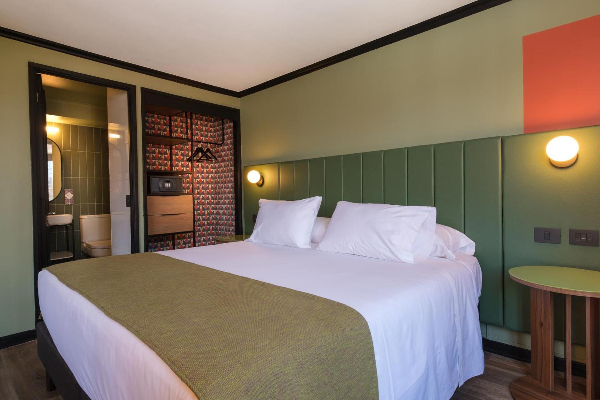 Apt Serviced Apartments Сантьяго Экстерьер фото
